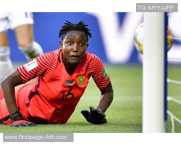 中国女足迎战南非女足全力争胜展现拼搏精神与团队合作魅力 中国女足迎战南非女足全力争胜展现拼搏精神与团队合作魅力