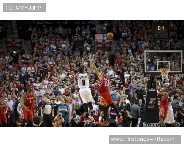 利拉德与霍勒迪的对决谁能在NBA赛场上笑到最后 利拉德与霍勒迪的对决谁能在NBA赛场上笑到最后